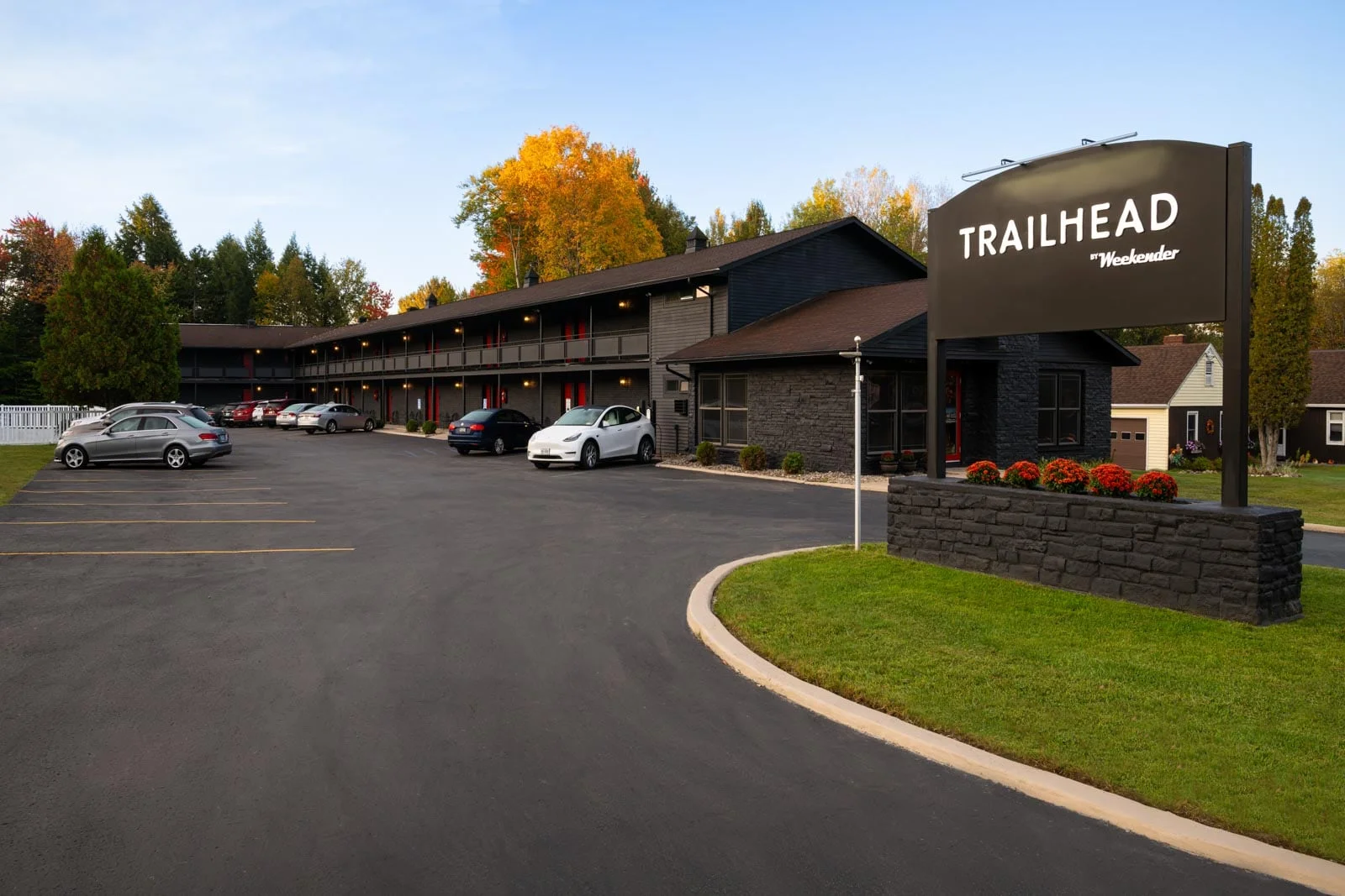 Trailhead inn & suites.
